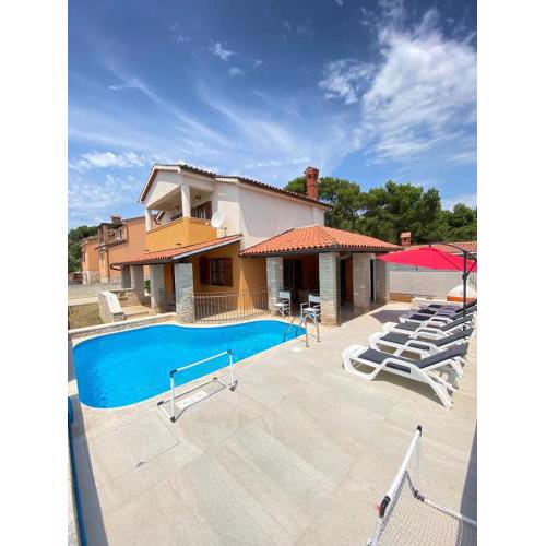 Villa Family
