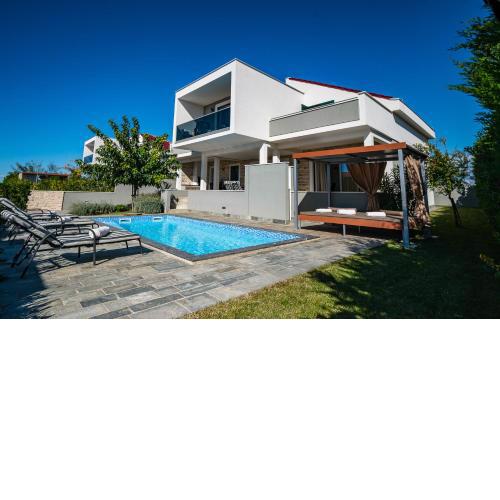 Villa Flavia and Alba - Private Heated Pool