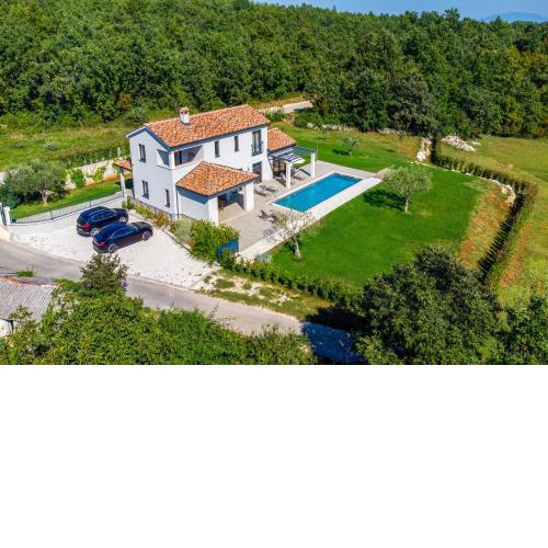 Villa Frida in Vizinada, Poreč by Istrabook
