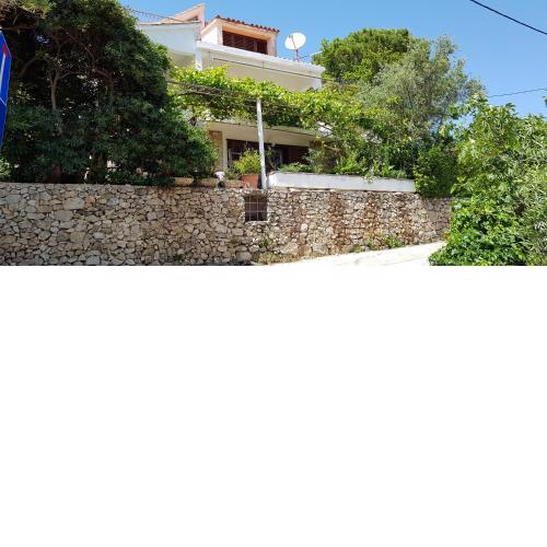 Villa green