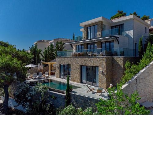 Villa Ivy - an award winning beachfront villa on the island of Brac near Split