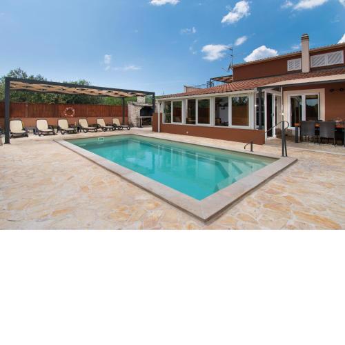 Villa Jakov