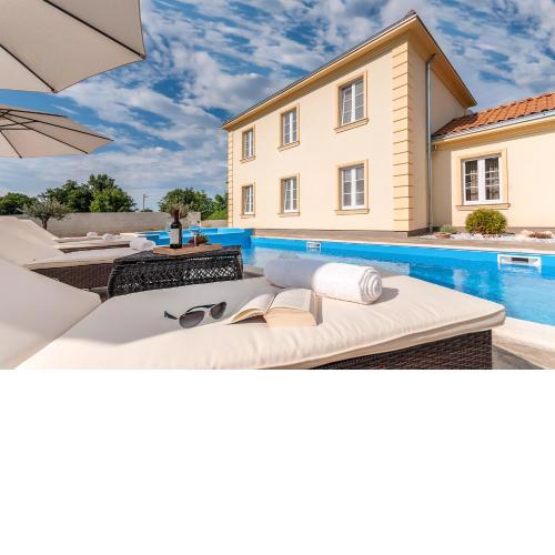 Villa Jakov