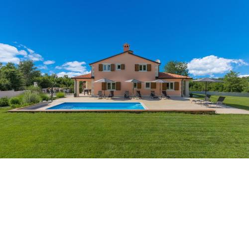 Villa Karmen