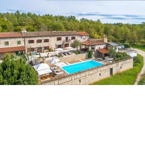 Villa Kluni by Rent Istria