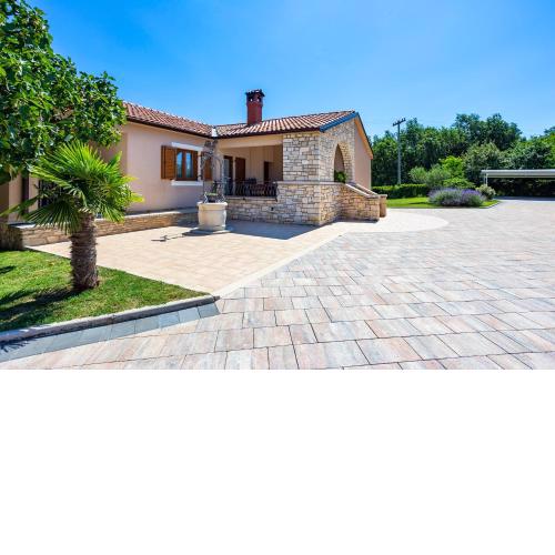 Villa Križanci