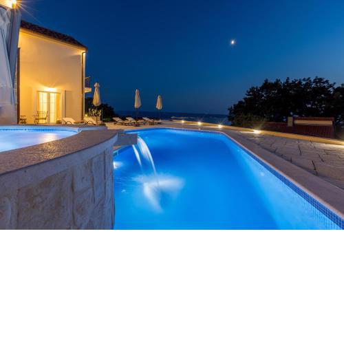 Villa La Residenza - Heated pool
