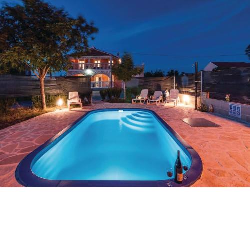 Villa Laura with pool, Budak, Zadar county