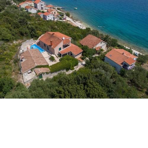 Villa Lily