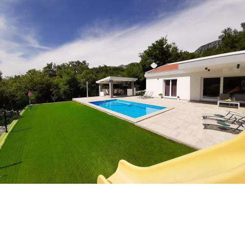 Villa Lodrica