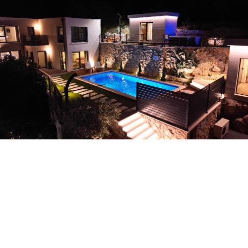 Villa Magic look