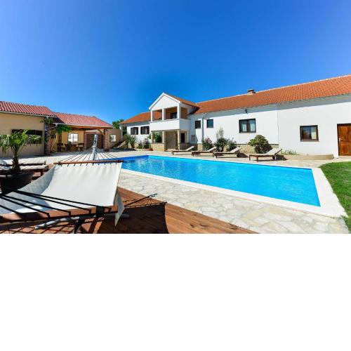 Villa Marinic with private pool , Zadar county
