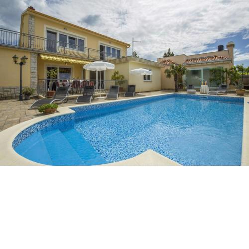 Villa Mary 1425