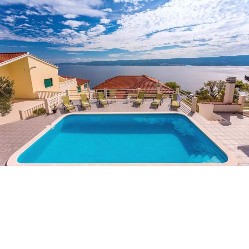 VILLA MASLINA, with private 32m2Pool, panoramic views on 100km coastline, 12 pax
