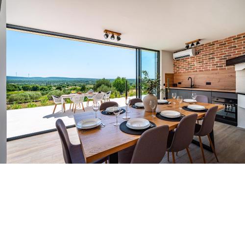 Villa Matea - heated pool, peace, view