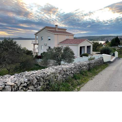Villa Mebelle mit Meerblick