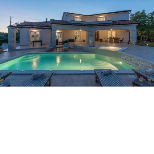 Villa Melli