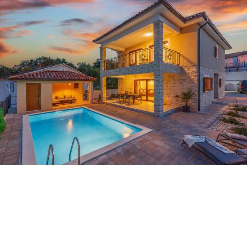 Villa MONICA with private pool