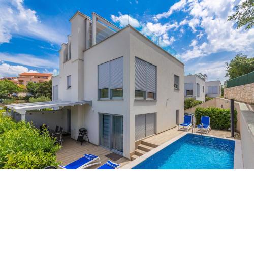 Villa Nika
