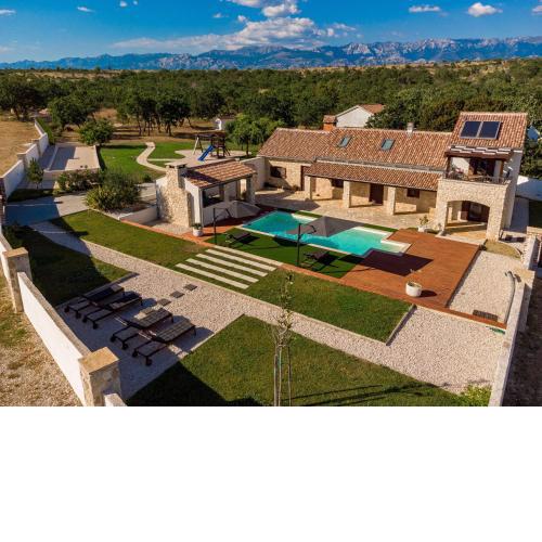 Villa Nikola