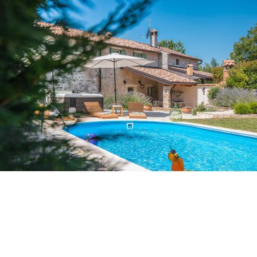 Villa Nonni-romantic stone house