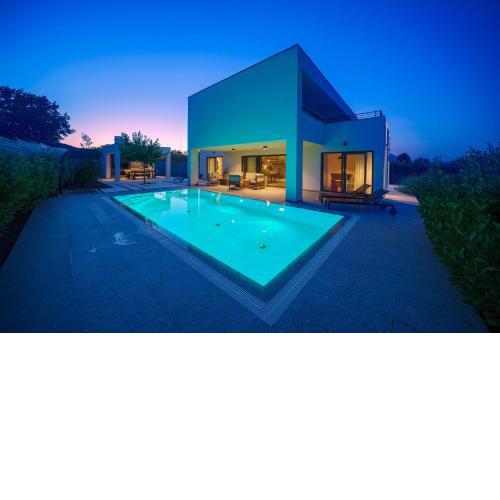 Villa O