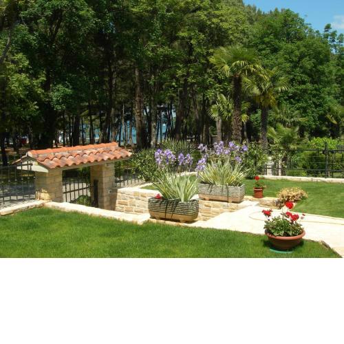 Villa Parenzo 150mt dal mare 8min piedi dal centro