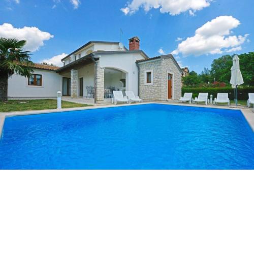 Villa Paris IV