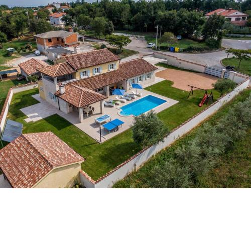 Villa Pavicini 2181