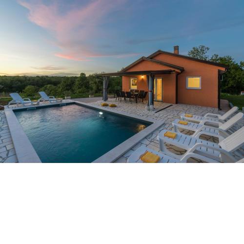 Villa Pendolina with Private Pool