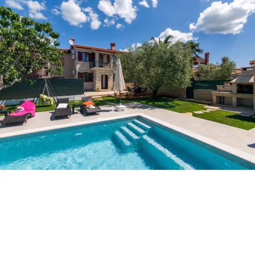 Villa Pietra for 6 people near Fažana with sea view - children playground & pet friendly