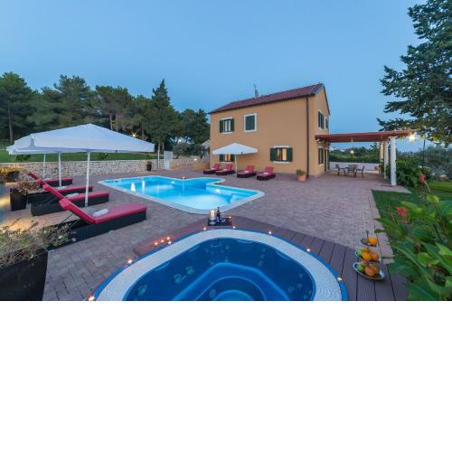 Villa Primorje