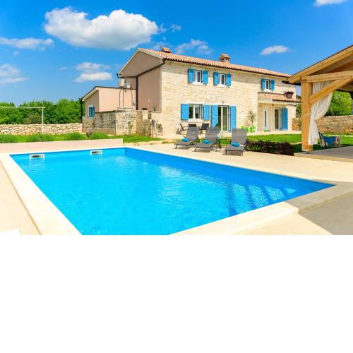 Villa San - family stone house