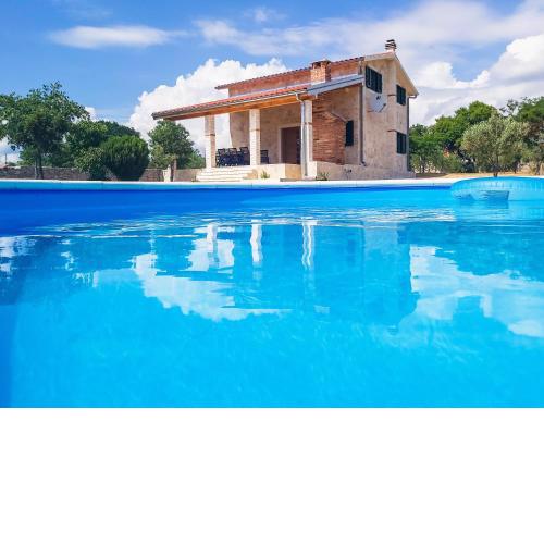 Villa Stone Pearl with heated swimming pool