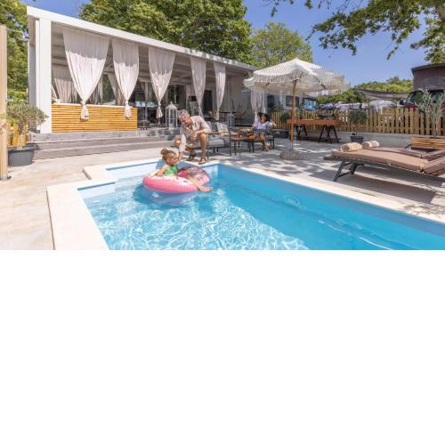 Villa Superior - Private Heated Pool - Jacuzzi - Breakfast in Pool