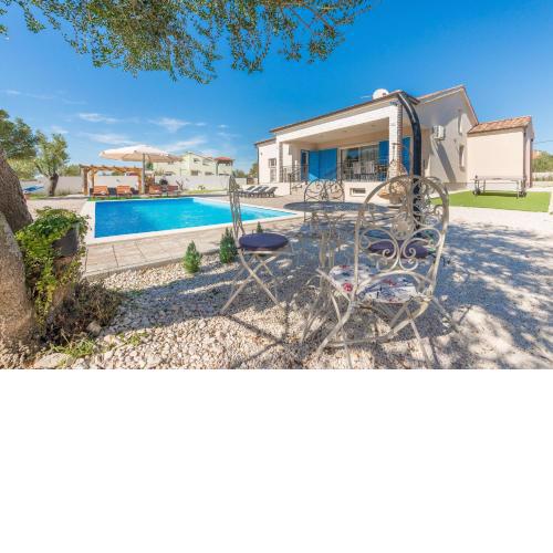 Villa Tara