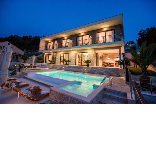 VILLA TONI