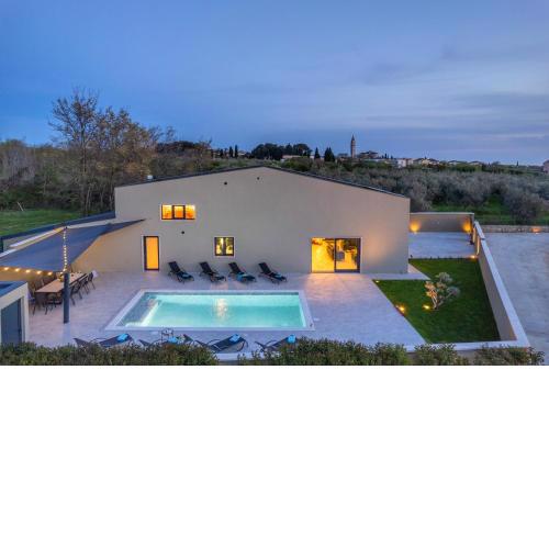 Villa Ulika with Pool, Sauna and Jacuzzi