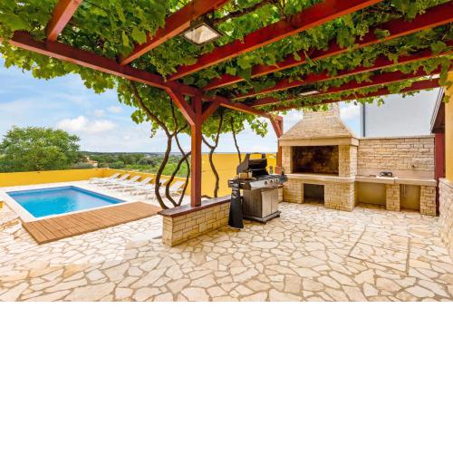 Villa Umag Istria seaview private pool and garage by Rentistra