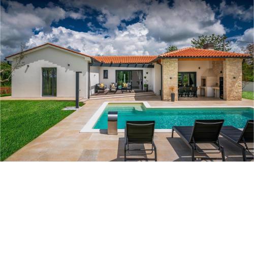 Villa Victoria