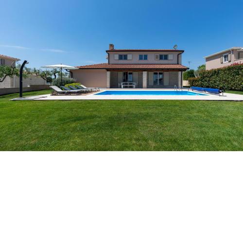 Villa Vor Ort