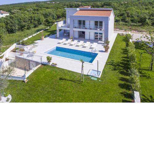 Villa White Pebble II