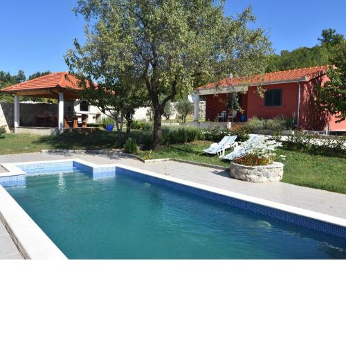 Villa with Private Pool in Trilj Dalmatia