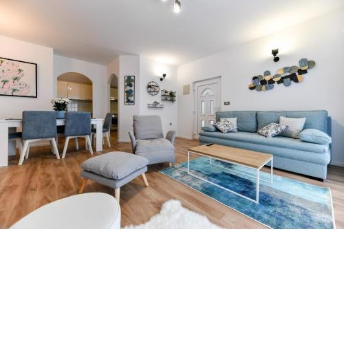 White Hill Apartment