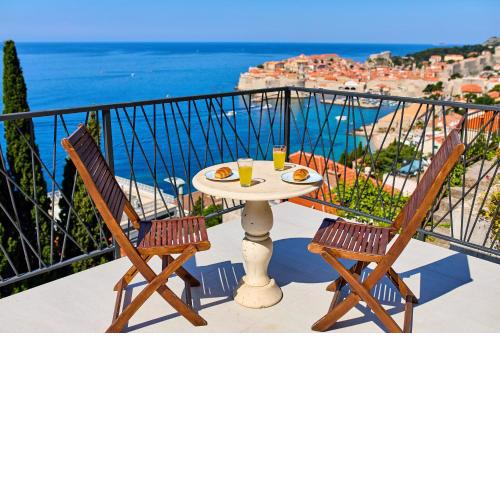 Yellow SeaView Apartment