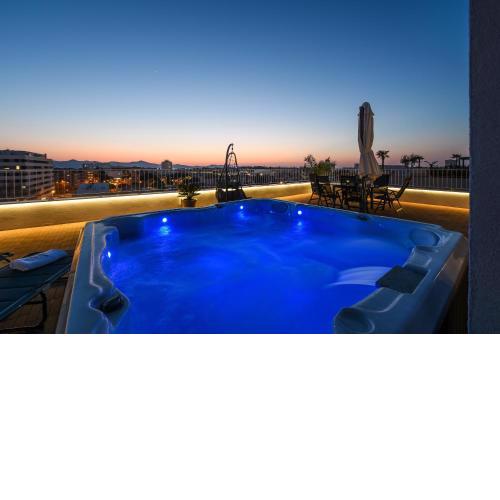 Zadar Sunset Penthouse with spectacular view and jacuzzi